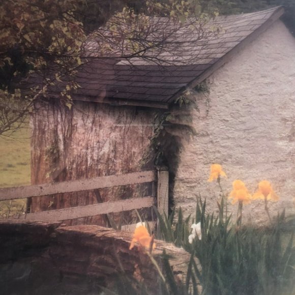 Framed Huddle Image, Spring House, Signed by Linda J. Huddle '91, Professionally - Picture 9 of 9